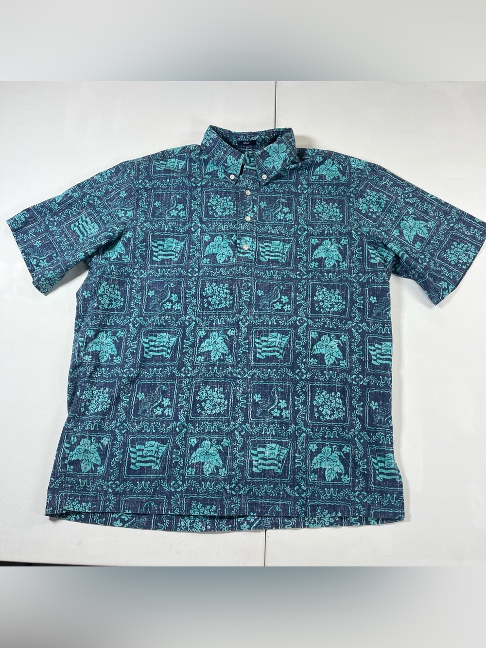 Reyn Spooner Polo Shirt Hawaiian Flag Tropical Print Single Stitch Blue Men’s L